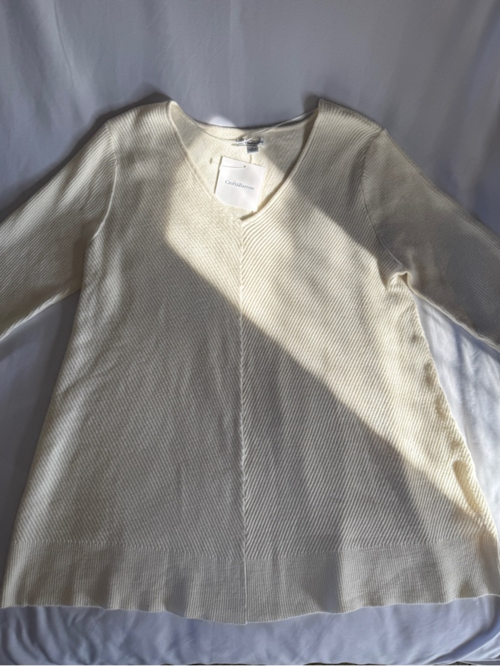 Croft & Barrow Classic Ribbed V-Neck Women's Sweater in Cream - Size Large NWT - Picture 3 of 7